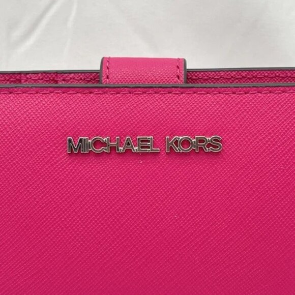 NEW MICHAEL KORS Jet Set Travel Medium Bifold Zip Wallet Leather Dragon Fruit - Picture 11 of 12